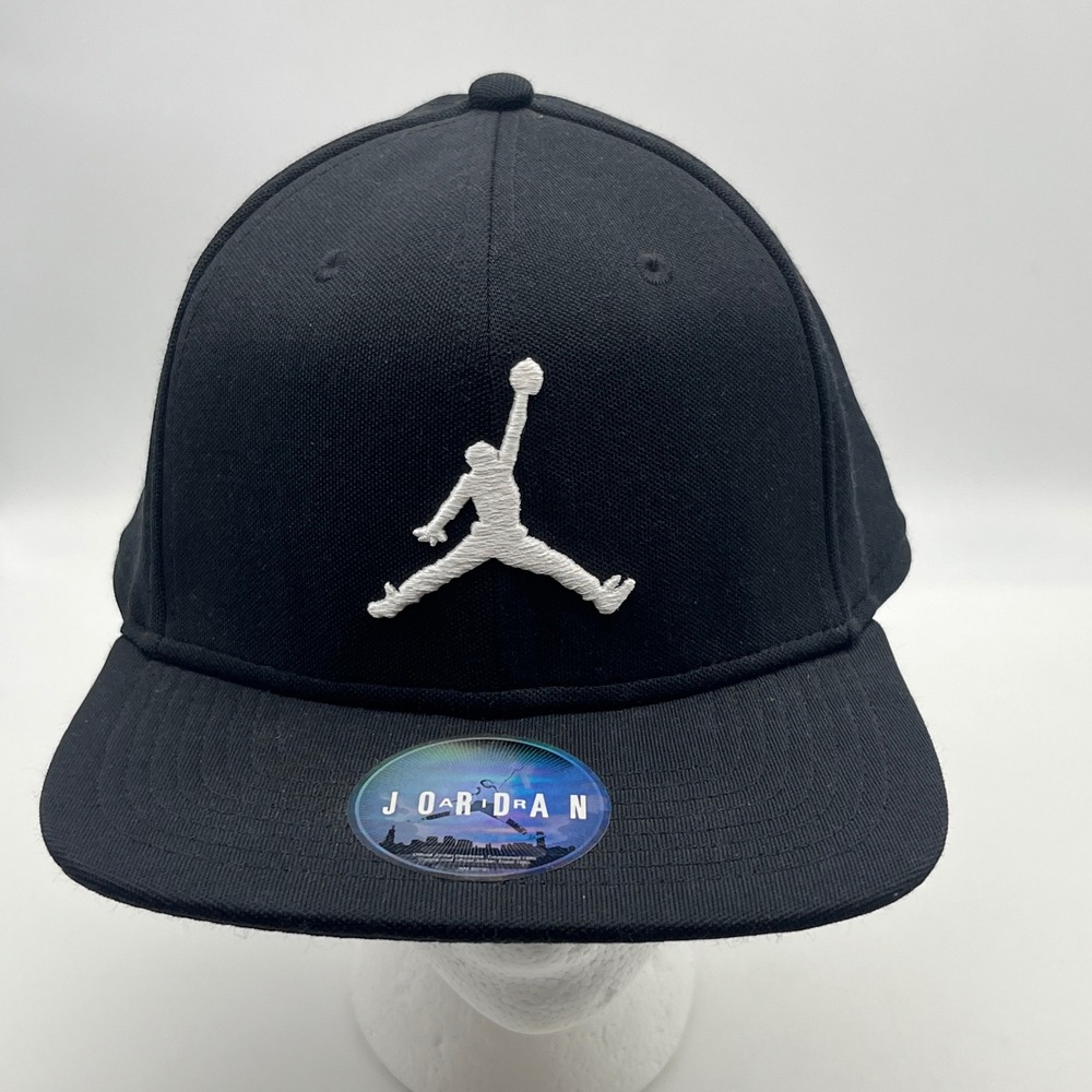Jordan Snapback Hat Mens Black Embroidered Jumpman Logo Flat Bill Sportswear
